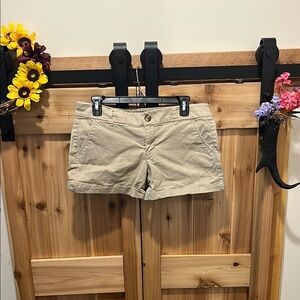 American Eagle Outfitters Women's Tan Midi Shorts